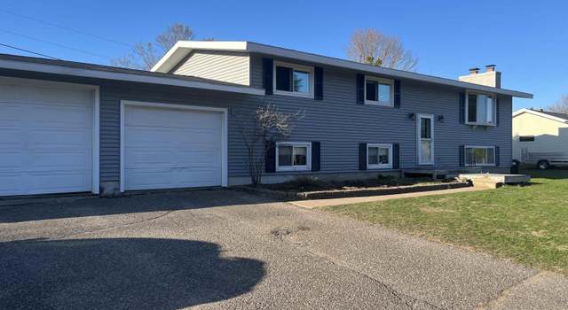 Photo of 1740 Southwood Dr, Ishpeming, MI 49849
