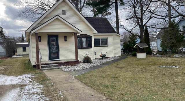 Photo of 208 E Jamet St, Mackinaw City, MI 49701