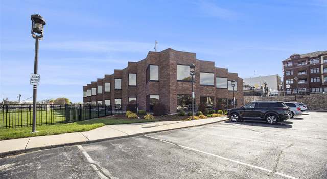 Photo of 1 S Harbor Dr #5, Grand Haven, MI 49417