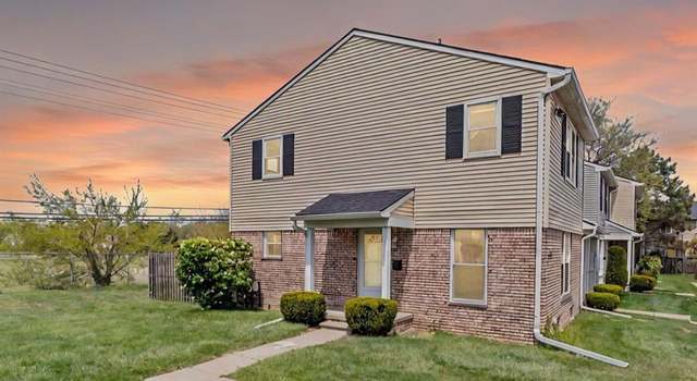 Photo of 37063 Brynford Dr, Clinton Township, MI 48036 2402