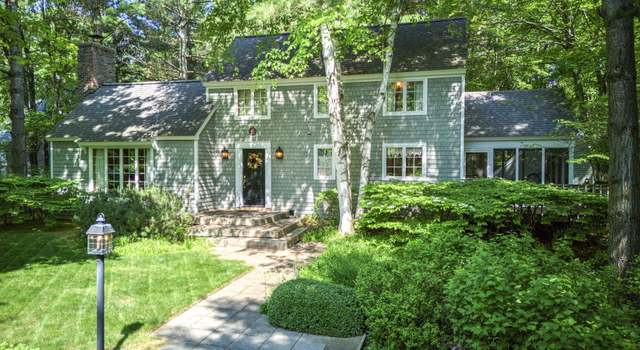 Photo of 4079 E Oxford Dr, Leland, MI 49654