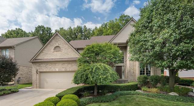 Photo of 1821 Cloverdale Dr, Rochester, MI 48307 6039