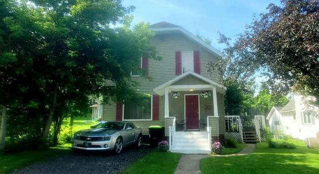 Photo of 607 E D St, Iron Mountain, MI 49801-2362