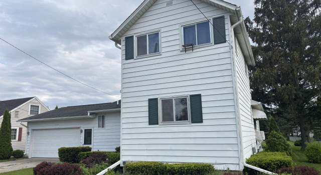 Photo of 414 Nebobish St, Bay City, MI 48708