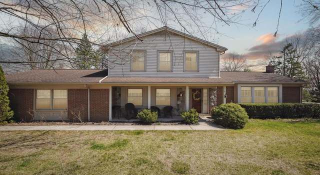 Photo of 5675 Thorny Ash Rd, Rochester, MI 48306 2862