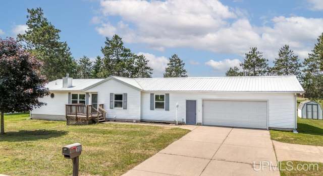 Photo of 160 N Pyle Dr, Kingsford, MI 49802