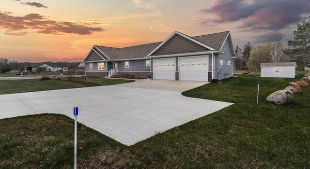 Photo of 969 E Shoreline Dr, Hope, MI 48628