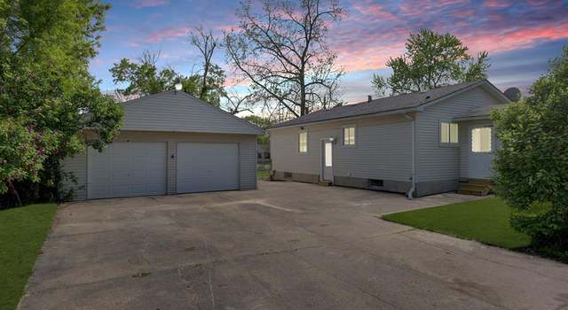Photo of 2098 E MCLEAN Ave, Burton, MI 48529 1740