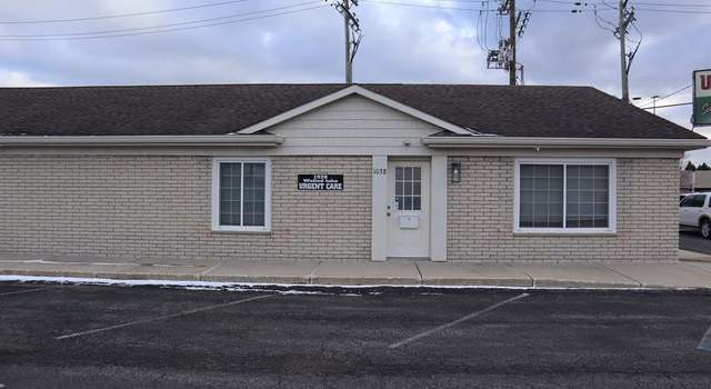 Photo of 1038 E WEST MAPLE Rd, Walled Lake, MI 48390 3571