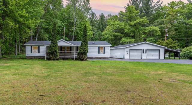 Photo of 216 W Blakely Rd, Sanford, MI 48657