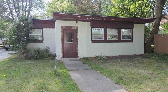 Photo of 210 Libby St, Pinconning, MI 48650