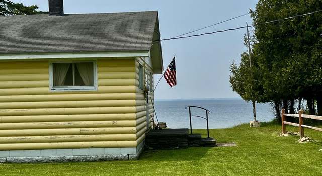 Photo of 4383 Deerfield T Ln, Rapid River, MI 49878