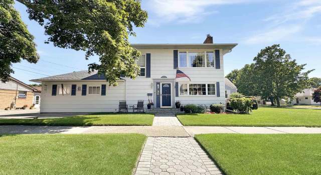 Photo of 1515 S 7th Ave, Escanaba, MI 49829
