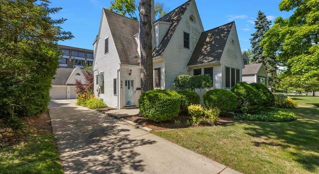 Photo of 524 Oakland Ave, Birmingham, MI 48009 5751