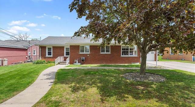 Photo of 30617 YOUNG Dr, Gibraltar, MI 48173 9568