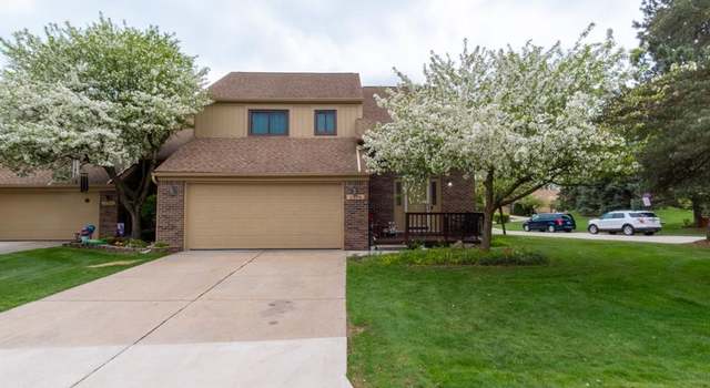 Photo of 2179 ROCHELLE PARK Dr, Rochester Hills, MI 48309 3742