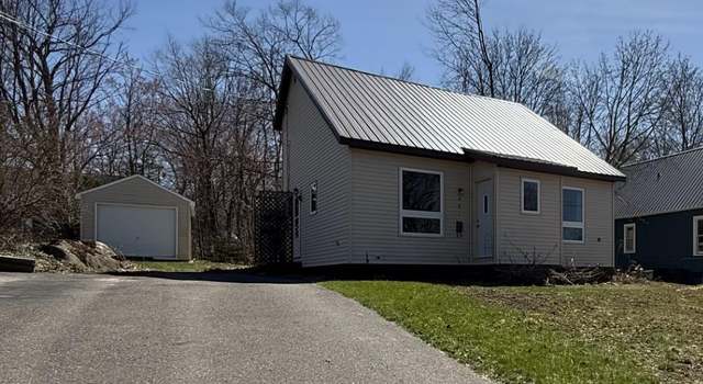 Photo of 401 W Baraga Ave, Houghton, MI 49931