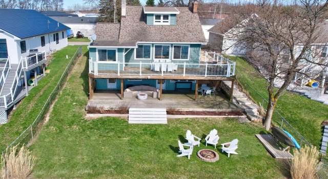 Photo of 14252 Dartmouth Dr, Fenton, MI 48430