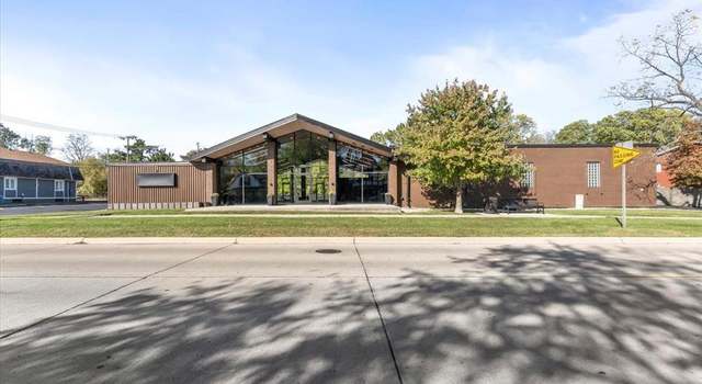 Photo of 7560 MACOMB St, Grosse Ile, MI 48138 1571