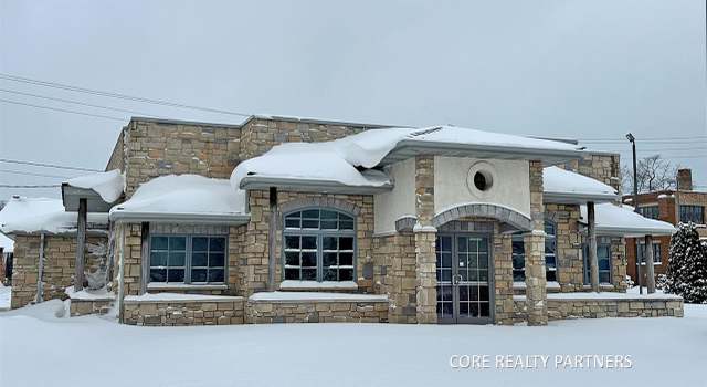 Photo of 327 N Beacon Blvd, Grand Haven, MI 49417-1108
