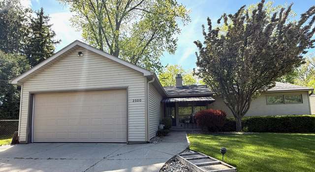 Photo of 2500 LEE Dr, Bay City, MI 48708