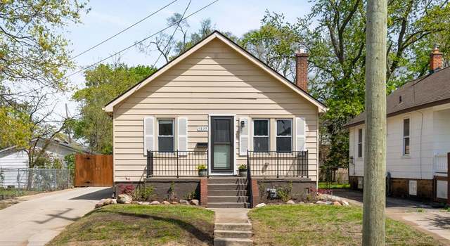 Photo of 4835 WOODWARD St, Wayne, MI 48184 2042