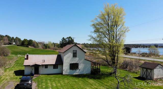 Photo of 205 N Superior Ave, Baraga, MI 49908