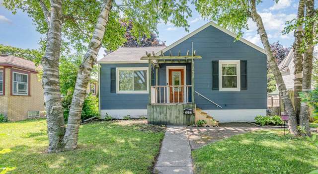 Photo of 2702 N VanBuren St, Bay City, MI 48708