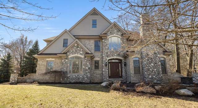 Photo of 6307 WILDWOOD Ln, West Bloomfield, MI 48324 3274