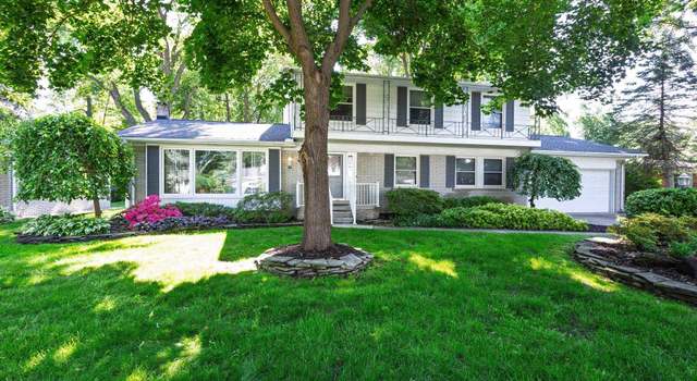 Photo of 37154 Tall Oak Dr, Clinton Township, MI 48036