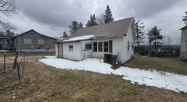 Photo of 835 E I St, Iron Mountain, MI 49801