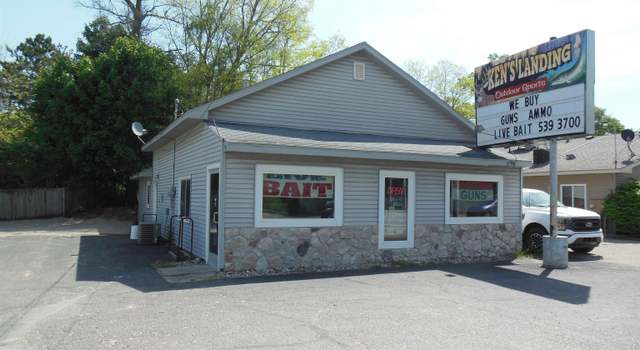Photo of 704 N First St, Harrison, MI 48625