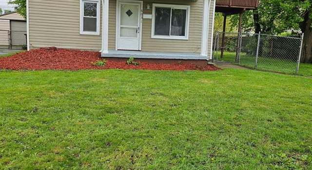 Photo of 6031 CHEROKEE St, Taylor, MI 48180 1265