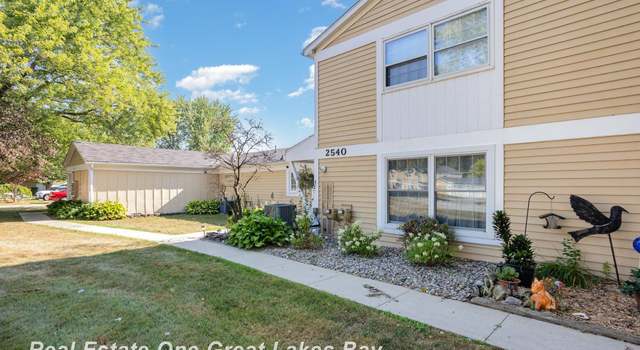 Photo of 2540 Ivy Hill Ln, Saginaw, MI 48603