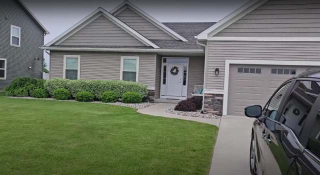 Photo of 5751 Stone St, Freeland, MI 48623