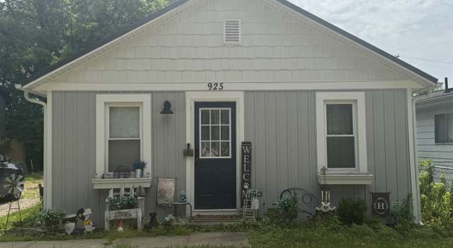 Photo of 925 Mulhollen Dr, Monroe, MI 48161-1889