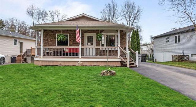 Photo of 4945 WALKER Dr, Brighton, MI 48114 8607