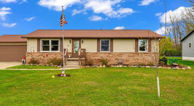 Photo of 6761 LORRAINE St, Marlette, MI 48453 1056
