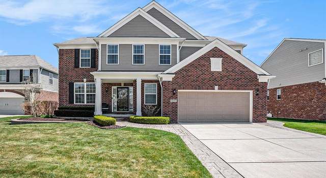 Photo of 49218 CAMAROSA Ln, Macomb, MI 48044 1157