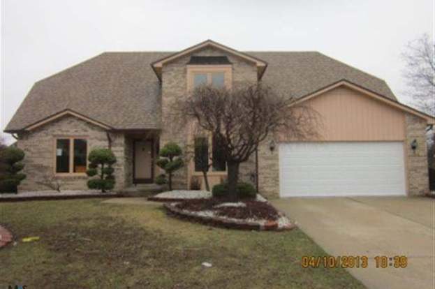 40138 Harcourt Sterling Heights Mi 48310 Mls 31163161 Redfin