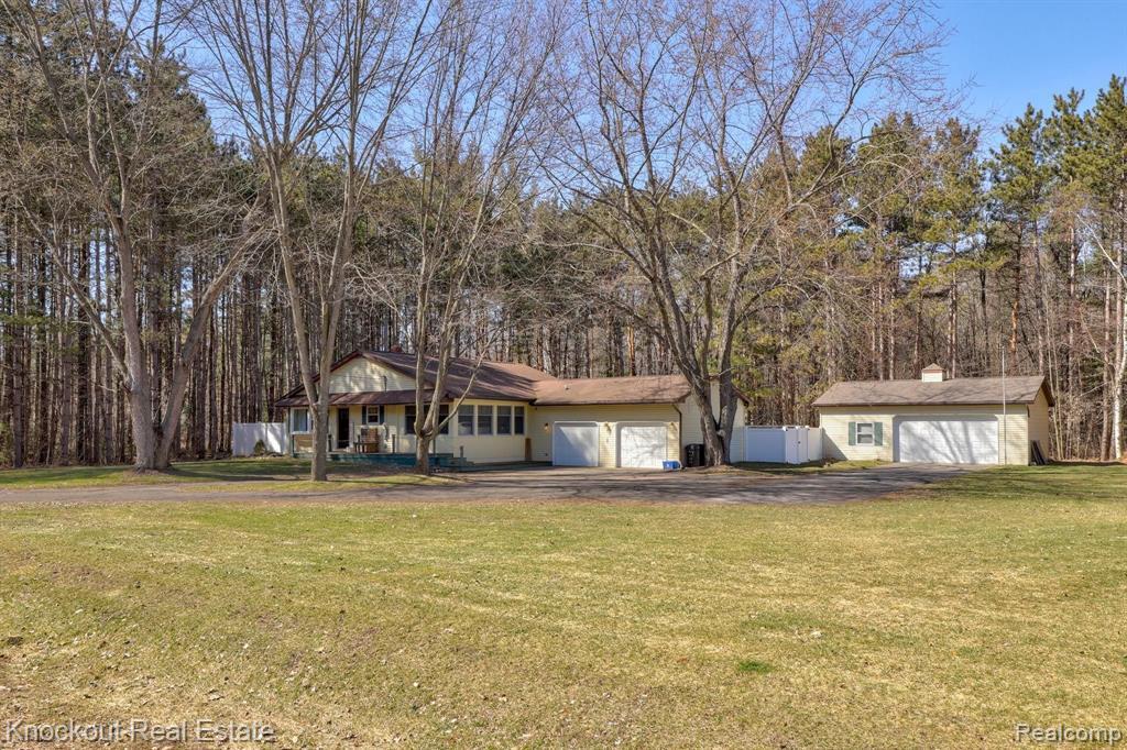 5930 Murphy Lake Rd, Millington Twp, MI 48746 MLS 2220036003 Redfin