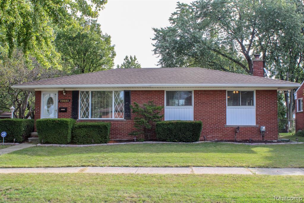 29682 Eiffel Ave, Warren, MI 48088 MLS 219099069 Redfin