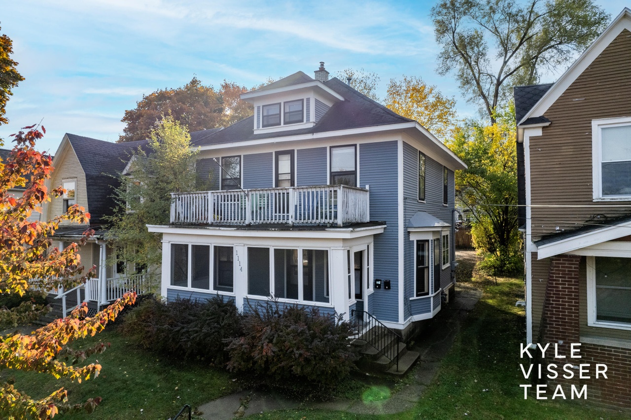 1114 Fulton St E, Grand Rapids, MI 49503 | Redfin