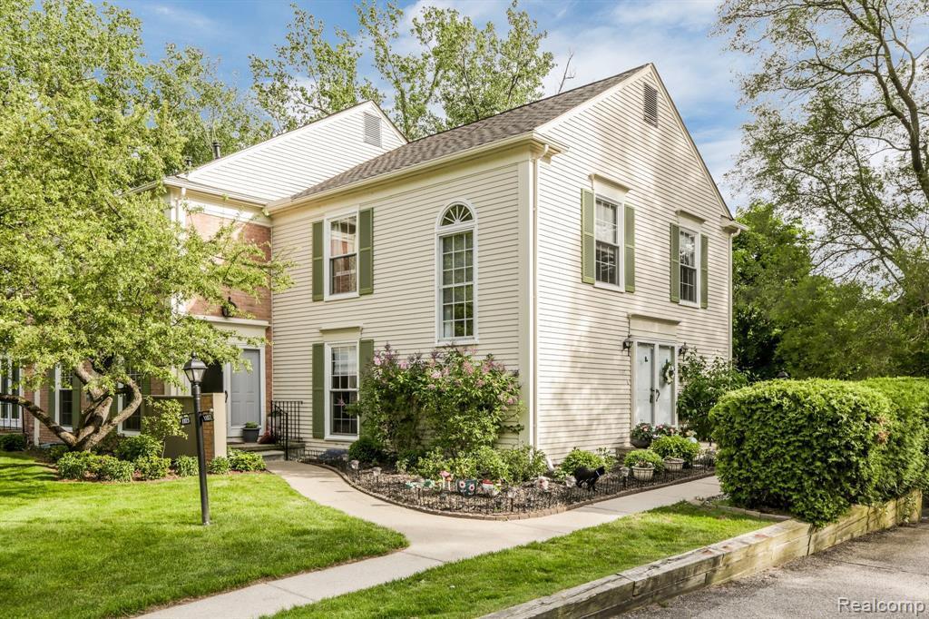 1107 King's Cove Dr, Rochester Hills, MI 48306 MLS 2200037095 Redfin