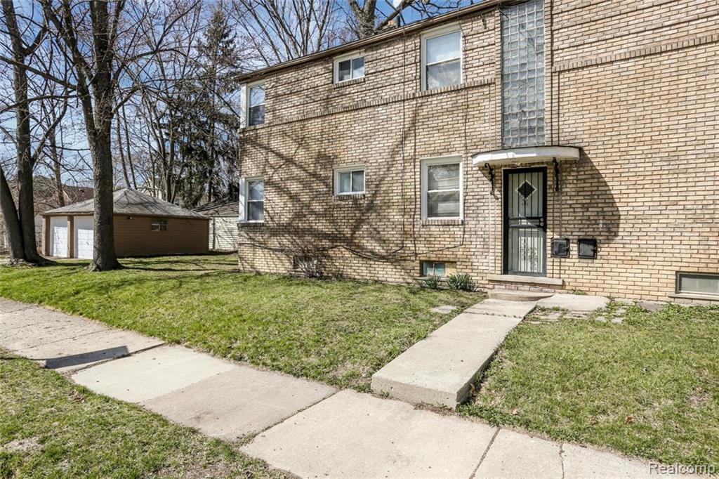 16103 Greenview Ave, Detroit, MI 48219 | MLS# 219032144 | Redfin