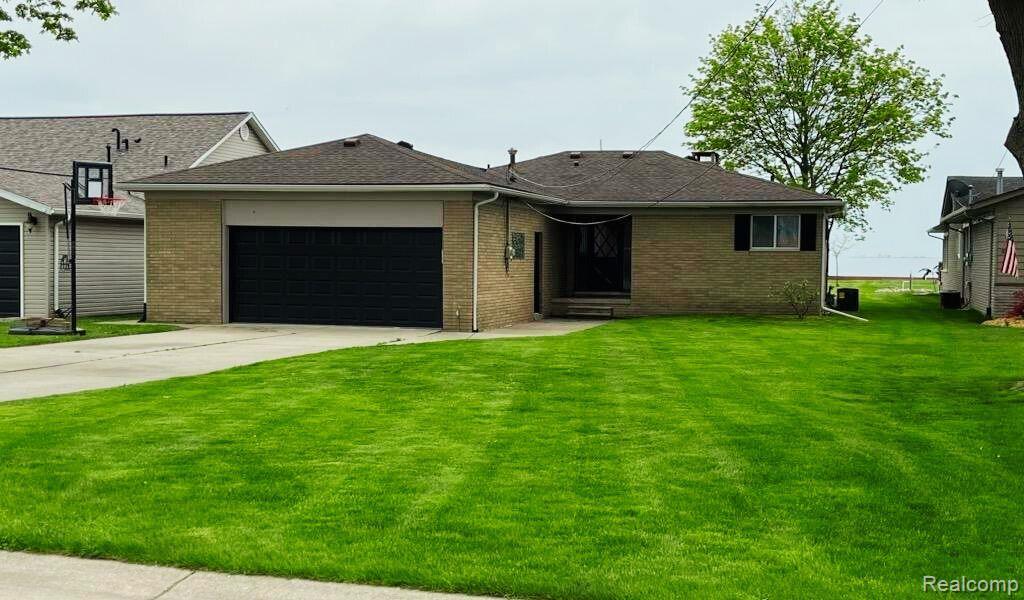 48228 Harbor Dr, Chesterfield Twp, MI 48047 MLS 20230037175 Redfin