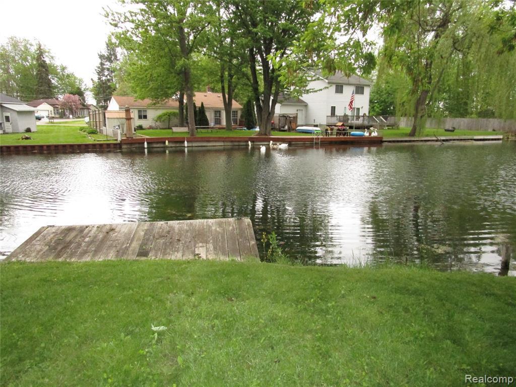 5109 Reymont Rd, Waterford Twp, MI 48327 | MLS# 219049199 | Redfin