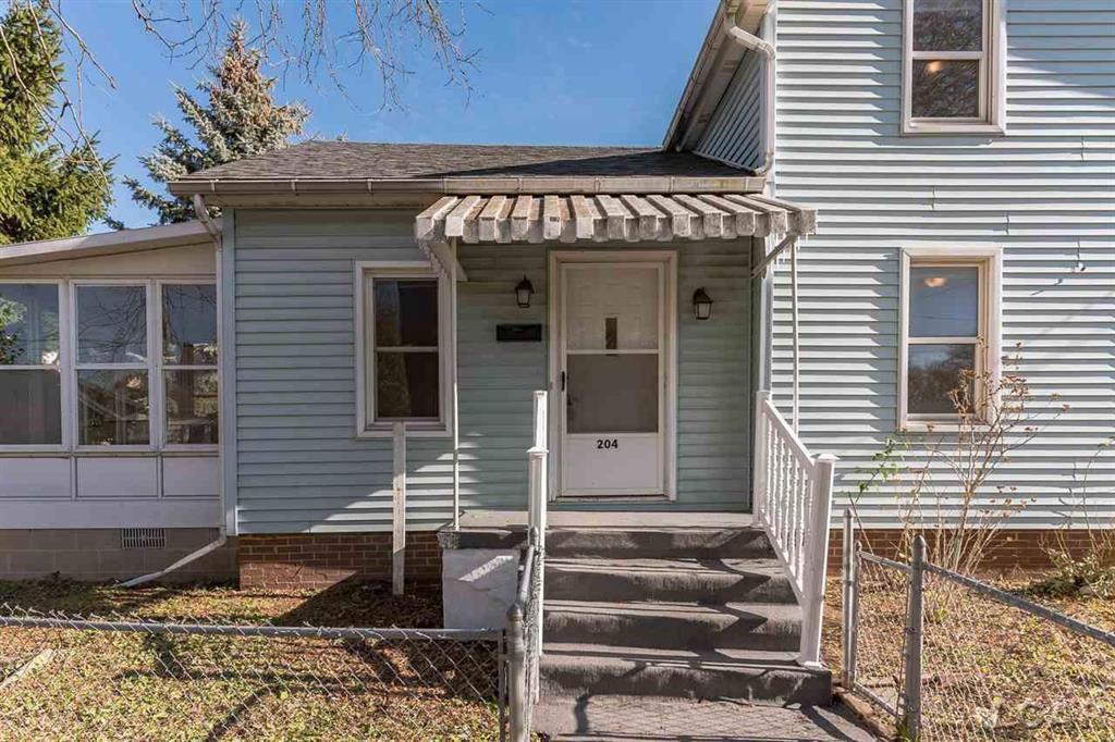 204 ELM St Adrian Mi, Adrian, MI 49221 MLS 56050061210