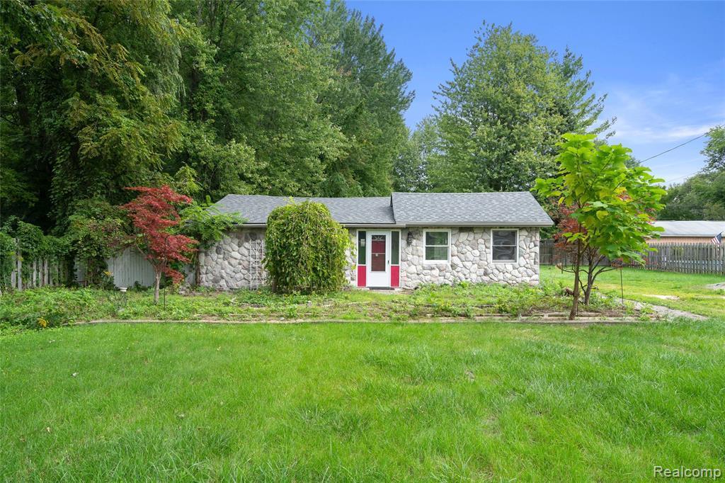 4908 Taft Rd, Clay Twp, MI 48001 MLS 219094219 Redfin