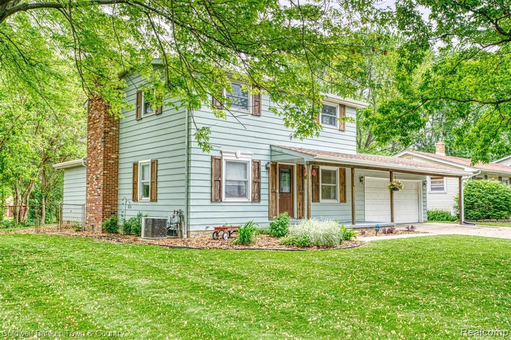3467 Southgate Dr, Flint Twp, MI 48507 MLS 2210040234 Redfin